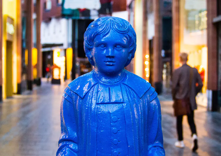Photograph of Exeter's Blue Boy statue